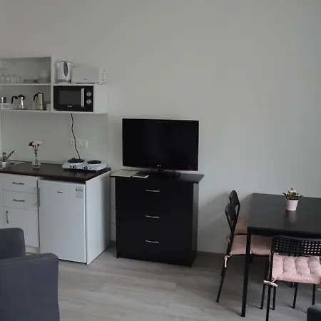 Apartman-tata Apartment *